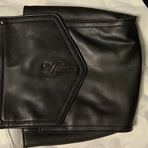 Simply Vera Vera Wang Black Crossbody Purse